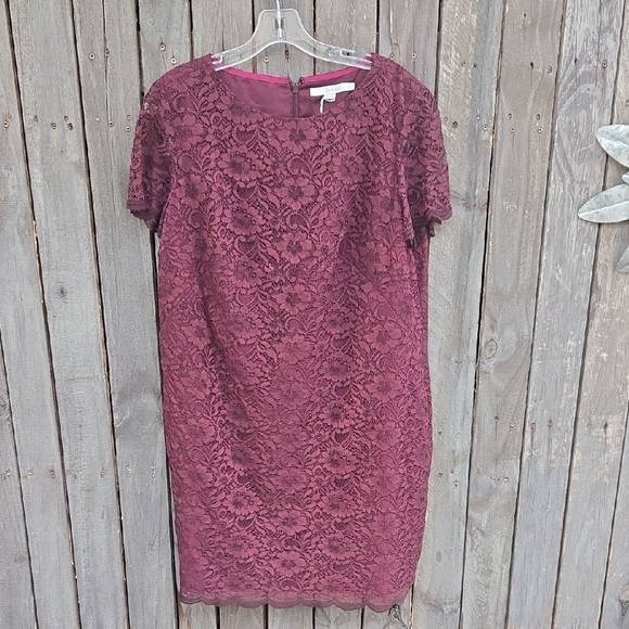 Boden Elegant Lace Dress in Rich Burgundy - Picture 1 of 8